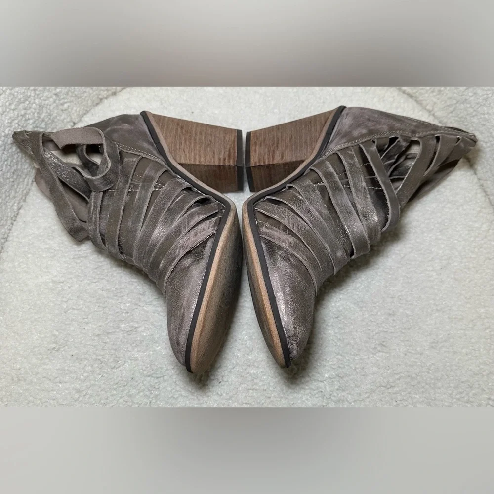 Free People size 37